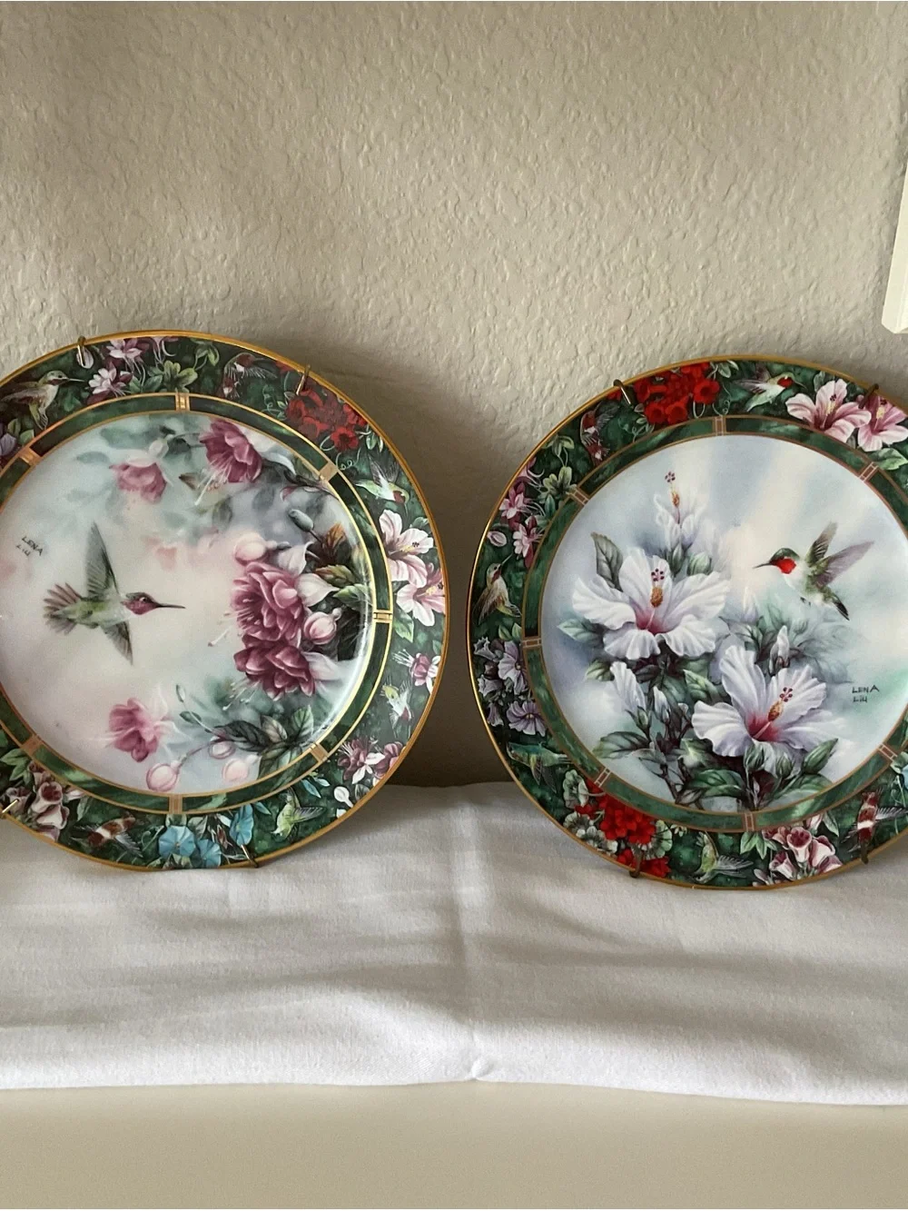 Lena Liu Hummingbird Decorative Wall Plates